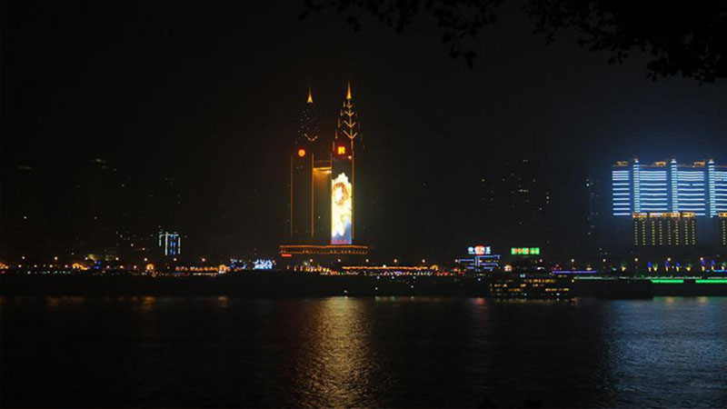 XMOZU AIOT · Chongqing Sheraton Telescopic LED Screen