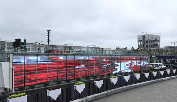 YIPLED ice screen makes the building curtain wall change into a big Media screen