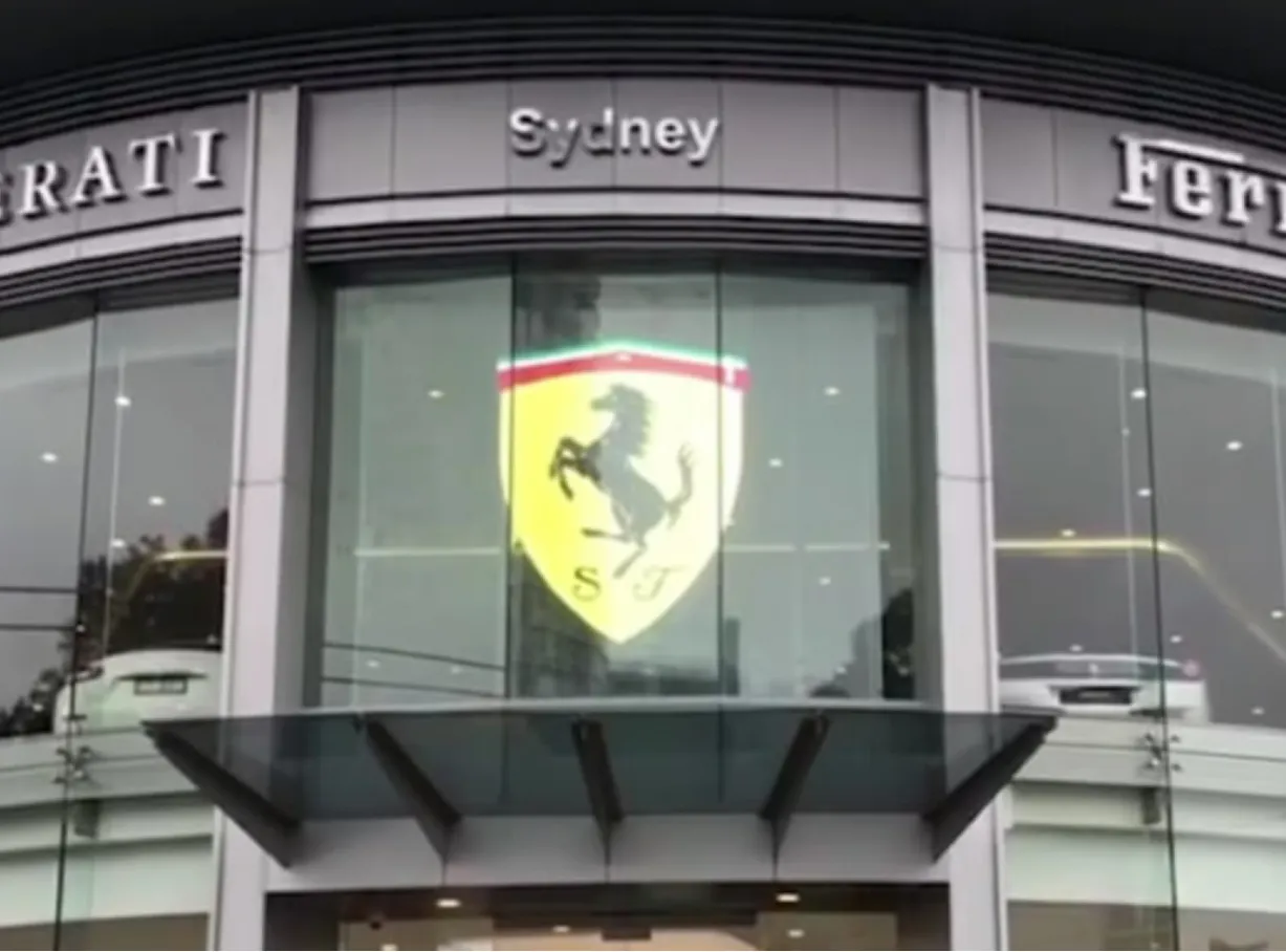 YIPLED · Wuhan Aeon Shopping Mall YIPLED·Australian Ferrari